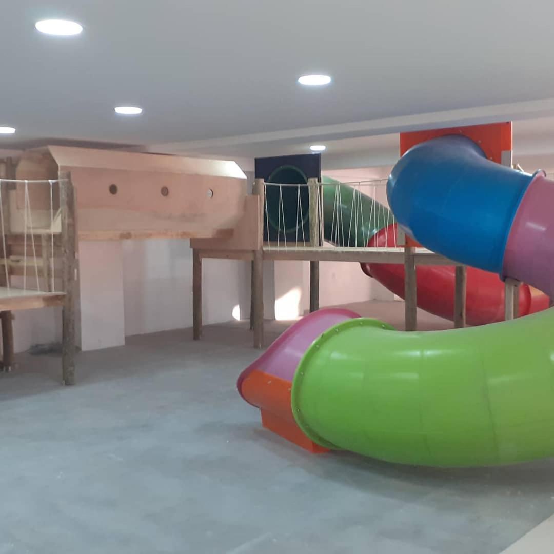 Apartamentos Ed London, Na Av Principal A Poucos Passos Das Termas Piratuba Dış mekan fotoğraf