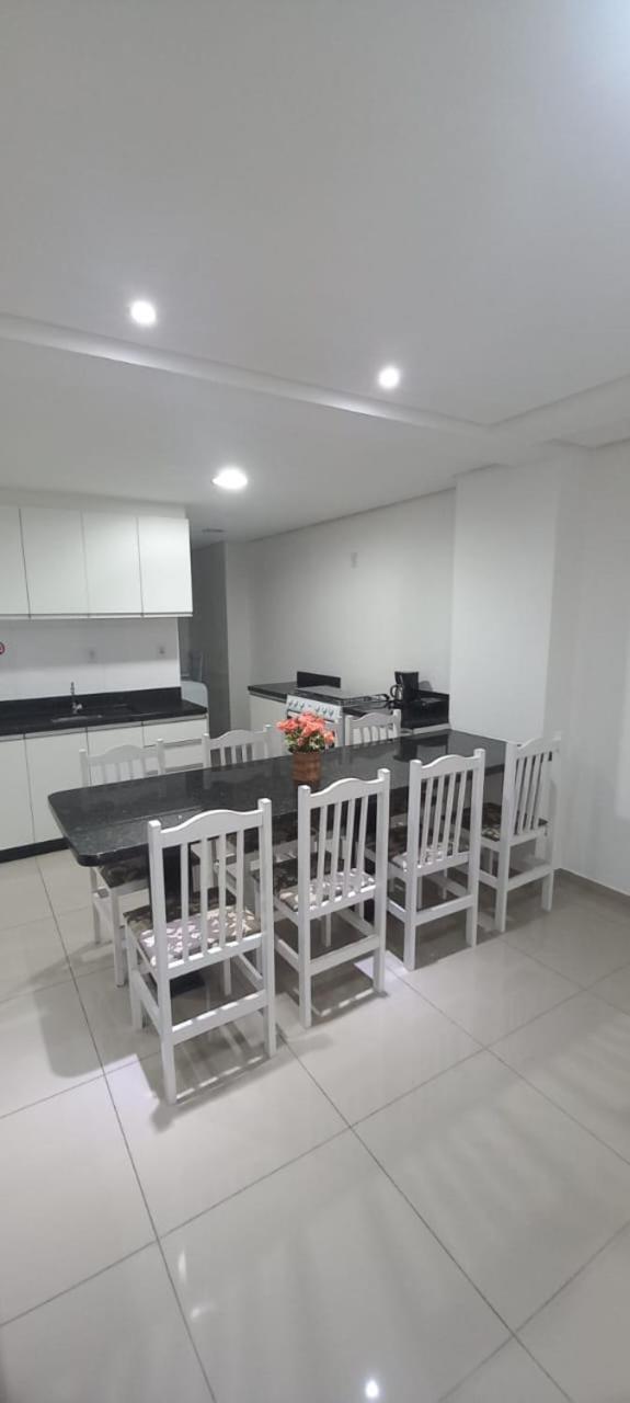 Apartamentos Ed London, Na Av Principal A Poucos Passos Das Termas Piratuba Dış mekan fotoğraf