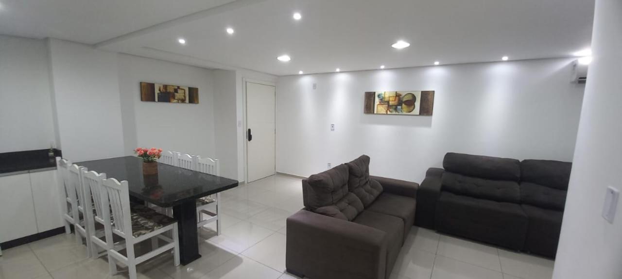 Apartamentos Ed London, Na Av Principal A Poucos Passos Das Termas Piratuba Dış mekan fotoğraf