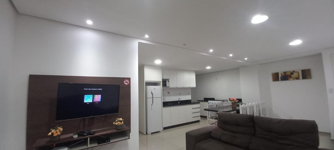 Apartamentos Ed London, Na Av Principal A Poucos Passos Das Termas Piratuba Dış mekan fotoğraf